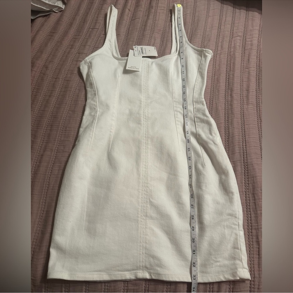 NWT GOOD AMERICAN
Denim Shift Dress in Clound White Sz Small - - Picture 10 of 10